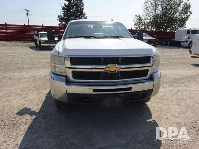 Image of Chevrolet 3500HD equipment image 4