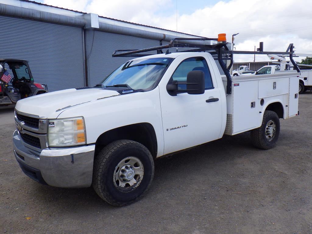 Image of Chevrolet 3500HD Primary image