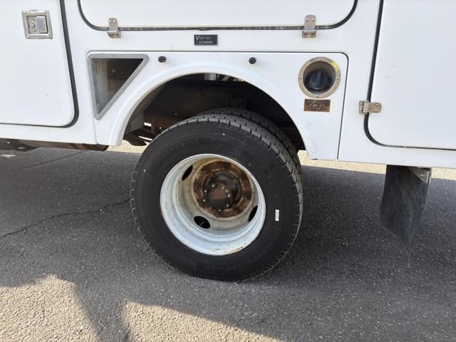 Image of Chevrolet C4500 equipment image 4