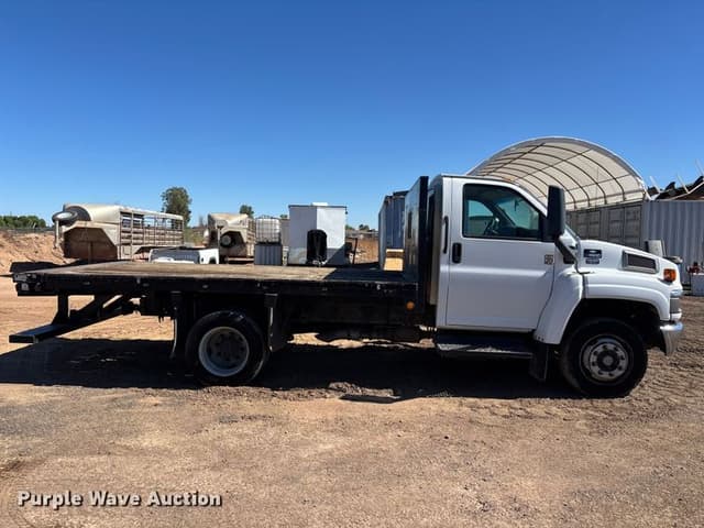 Image of Chevrolet C4500 equipment image 3