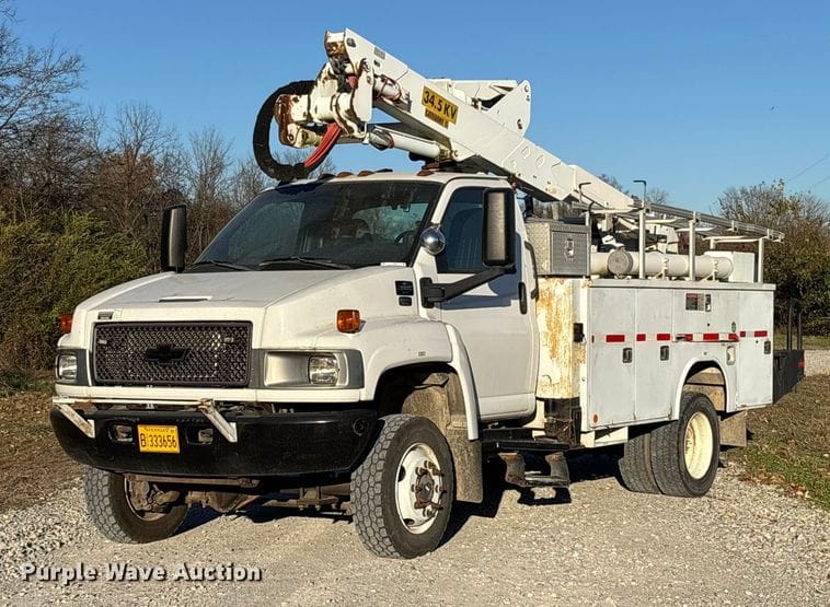 2008 Chevrolet C5500 Equipment Image0