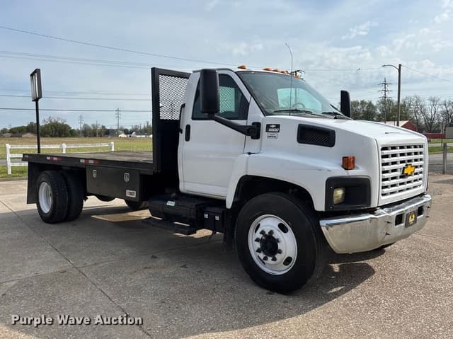 Image of Chevrolet C6500 equipment image 2