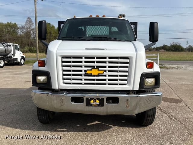Image of Chevrolet C6500 equipment image 1