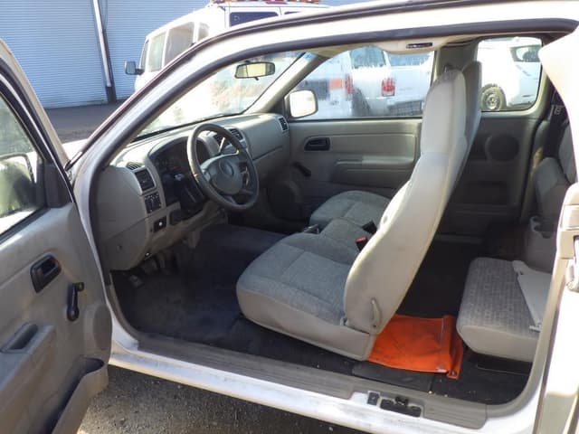 Image of Chevrolet Colorado equipment image 4