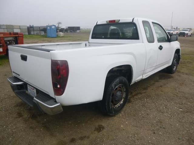 Image of Chevrolet Colorado equipment image 2
