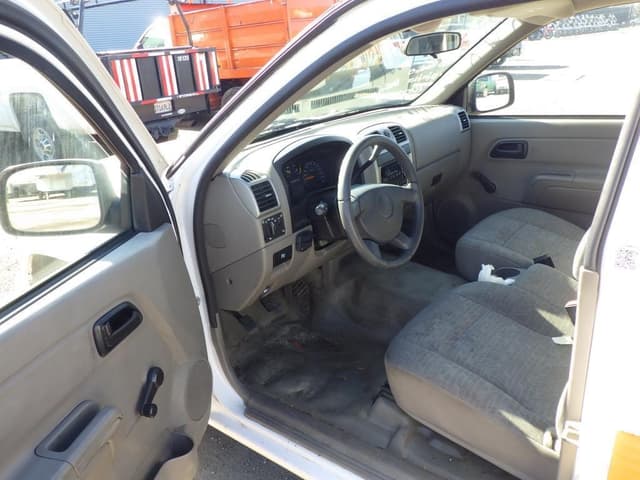 Image of Chevrolet Colorado equipment image 4