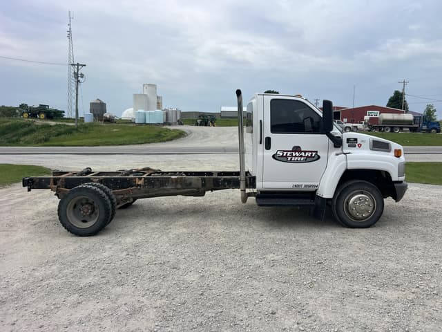 Image of Chevrolet C5500 equipment image 3