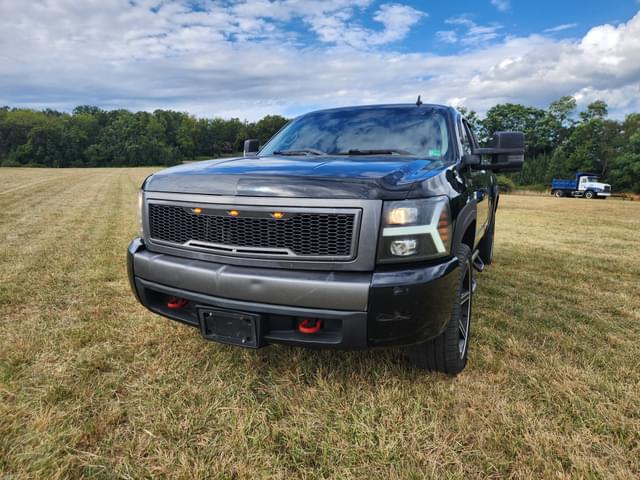 Image of Chevrolet 1500 equipment image 1