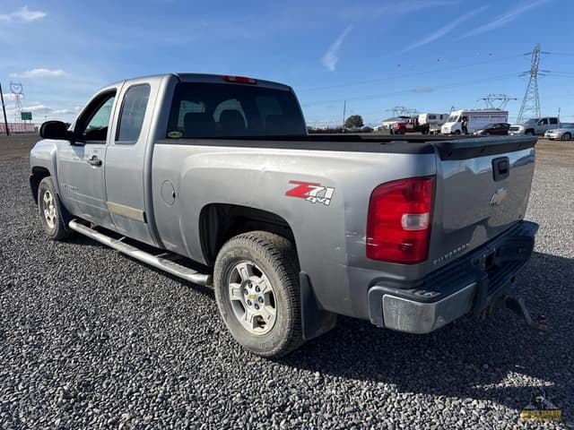 Image of Chevrolet 1500 equipment image 2