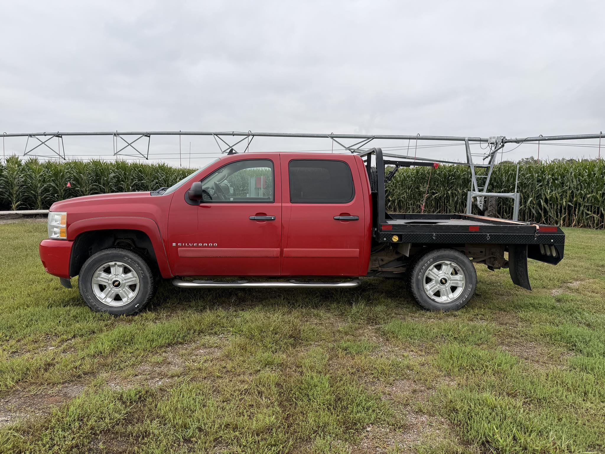 2008 Chevrolet 1500 Equipment Image0