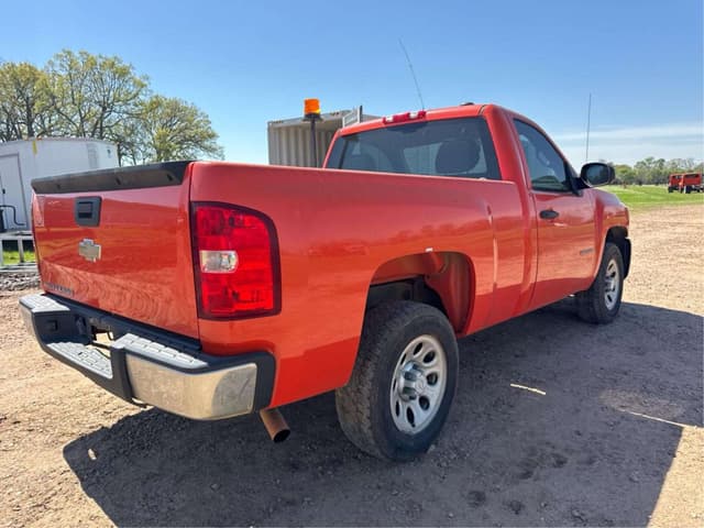 Image of Chevrolet 1500 equipment image 4