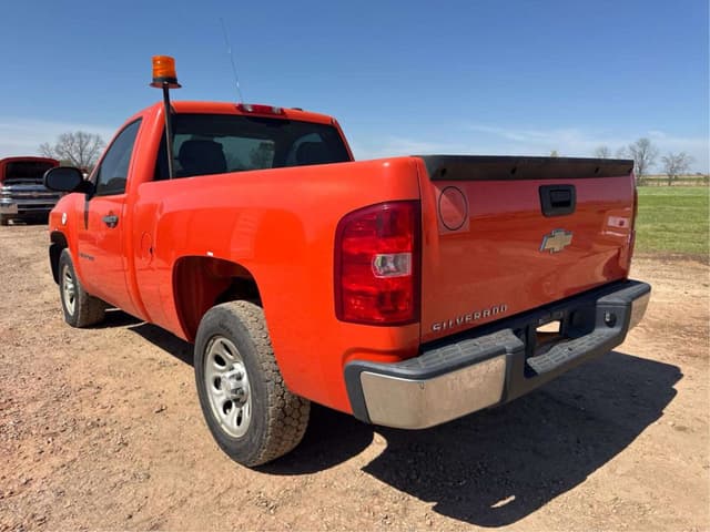 Image of Chevrolet 1500 equipment image 2