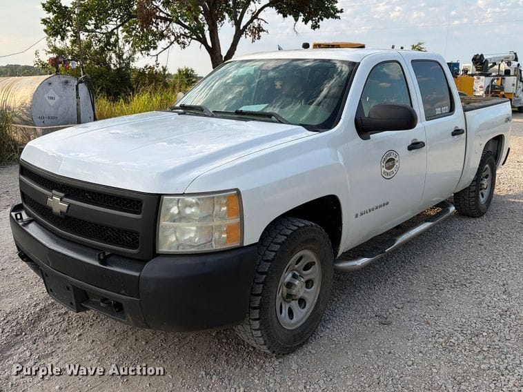 2008 Chevrolet 1500 Equipment Image0