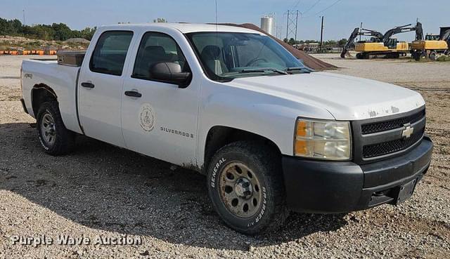 Image of Chevrolet 1500 equipment image 2