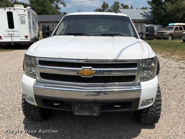 Image of Chevrolet 1500 equipment image 1