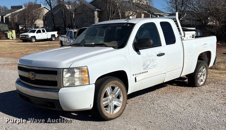 2008 Chevrolet 1500 Equipment Image0