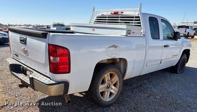 Image of Chevrolet 1500 equipment image 4