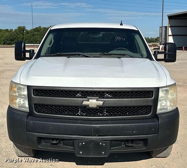 Image of Chevrolet 1500 equipment image 1