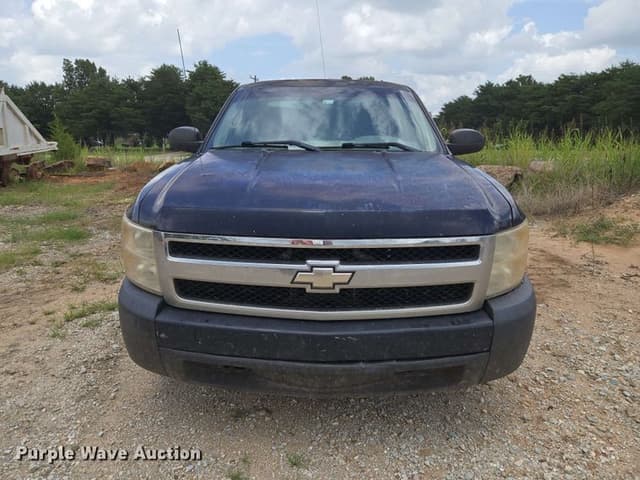 Image of Chevrolet 1500 equipment image 1