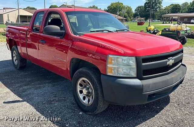 Image of Chevrolet 1500 equipment image 2