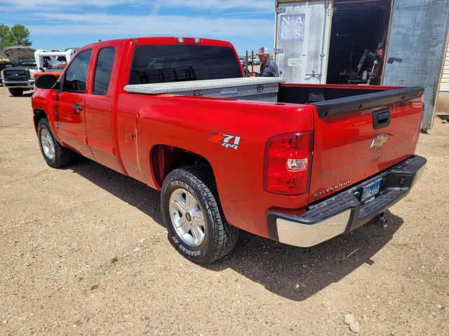 Image of Chevrolet 1500 equipment image 3