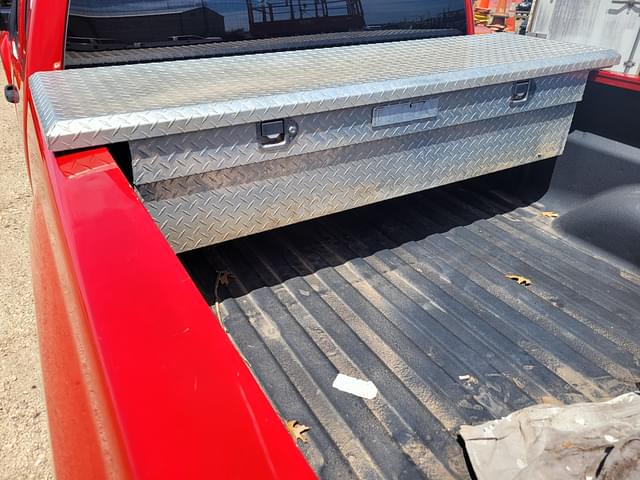 Image of Chevrolet 1500 equipment image 4