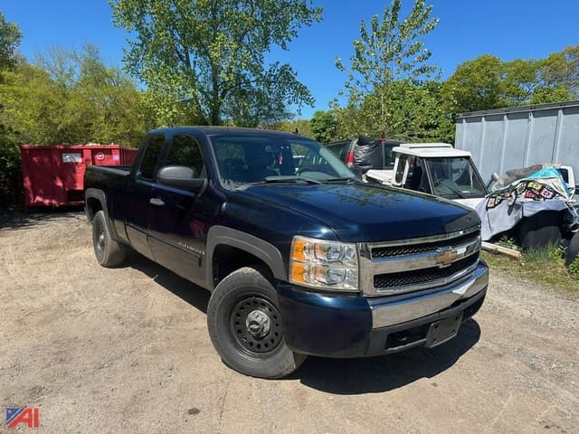 Image of Chevrolet 1500 equipment image 3