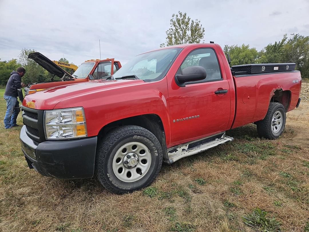 Image of Chevrolet 1500 Primary image