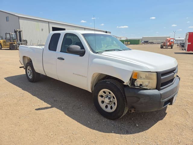Image of Chevrolet 1500 equipment image 2