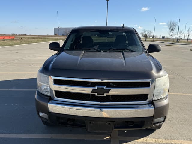 Image of Chevrolet 1500 equipment image 2