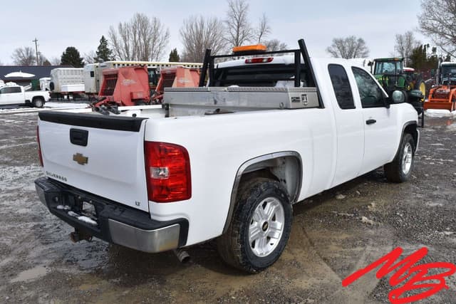 Image of Chevrolet 1500 equipment image 4