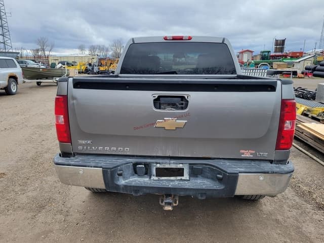 Image of Chevrolet 1500 equipment image 3