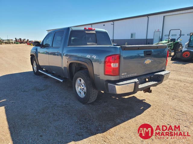 Image of Chevrolet 1500 equipment image 3