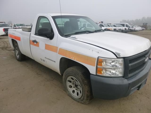 Image of Chevrolet 1500 equipment image 1