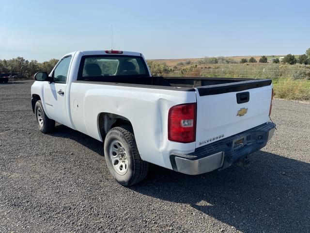 Image of Chevrolet Silverado equipment image 3