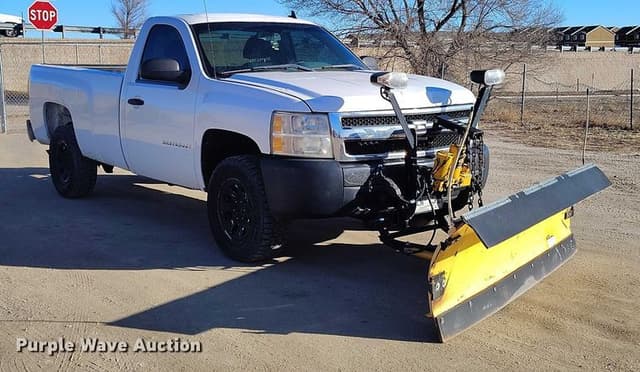 Image of Chevrolet 1500 equipment image 2