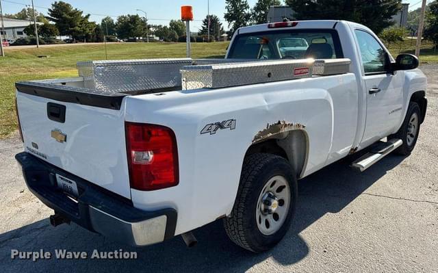 Image of Chevrolet 1500 equipment image 4