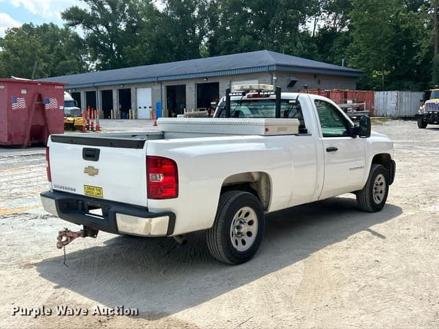 Image of Chevrolet 1500 equipment image 4