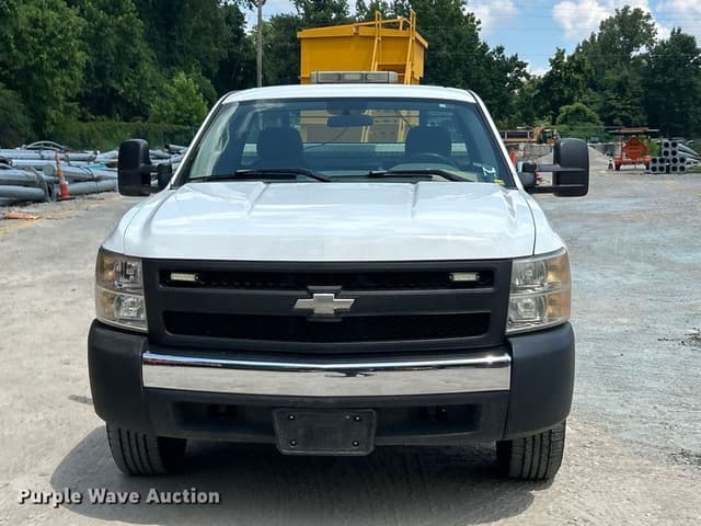 Image of Chevrolet 1500 equipment image 1