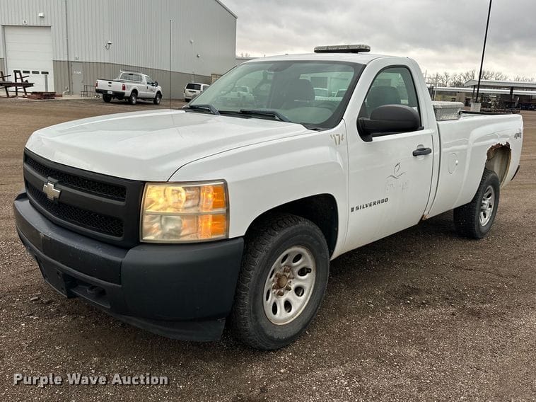 2008 Chevrolet 1500 Equipment Image0