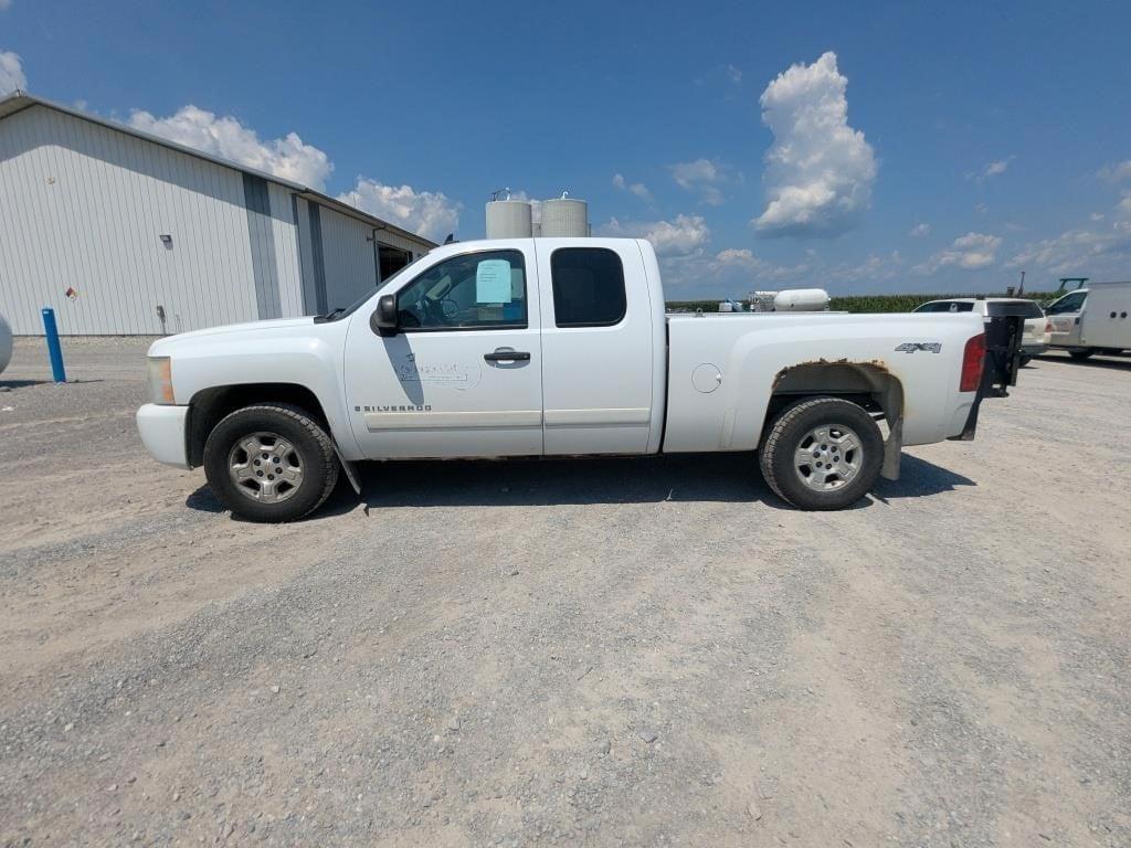 Image of Chevrolet 1500 Primary image