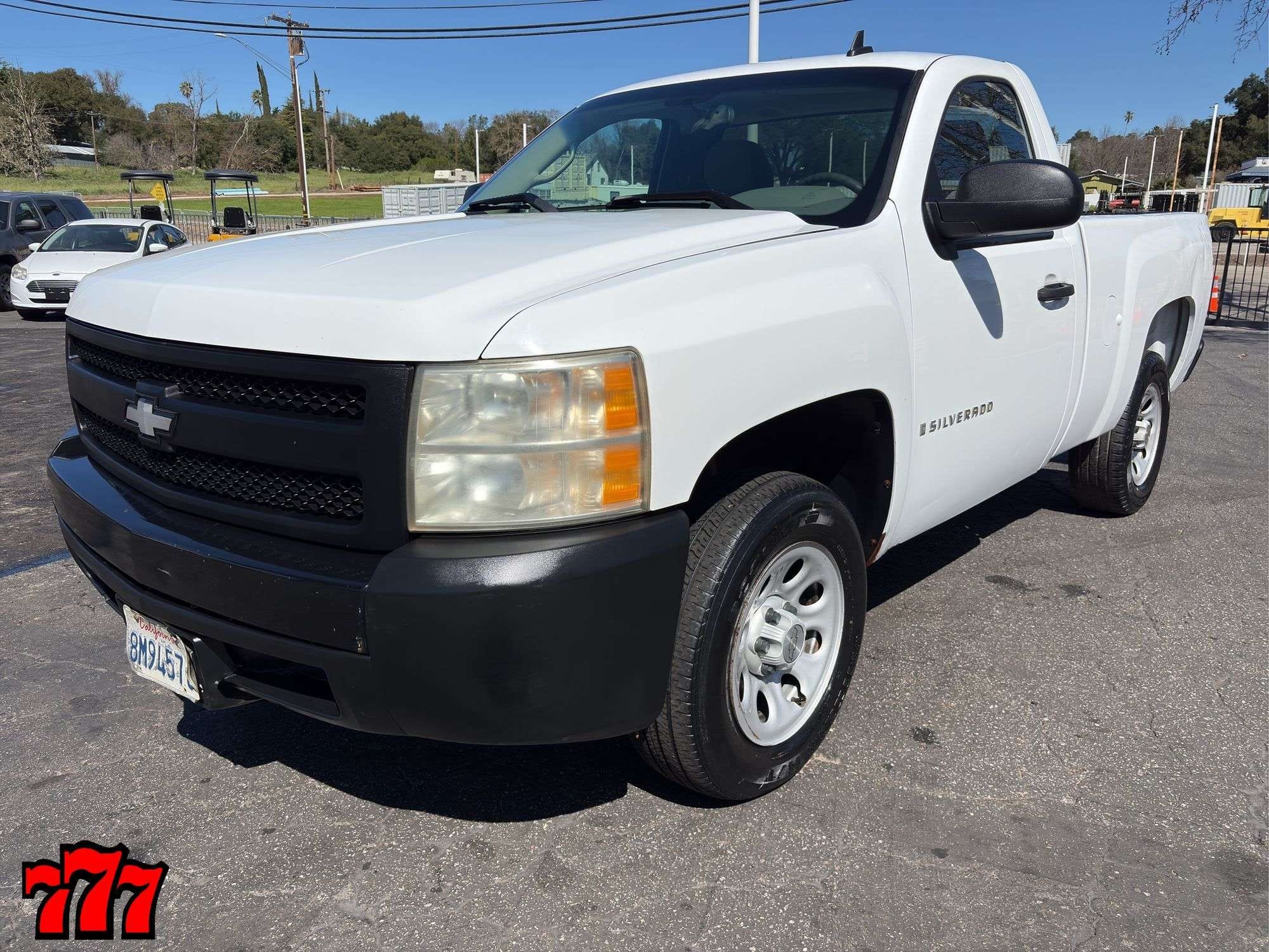 2008 Chevrolet 1500 Equipment Image0