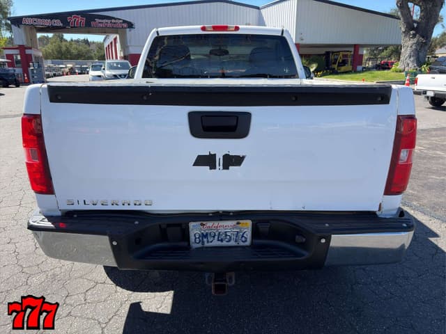 Image of Chevrolet 1500 equipment image 4