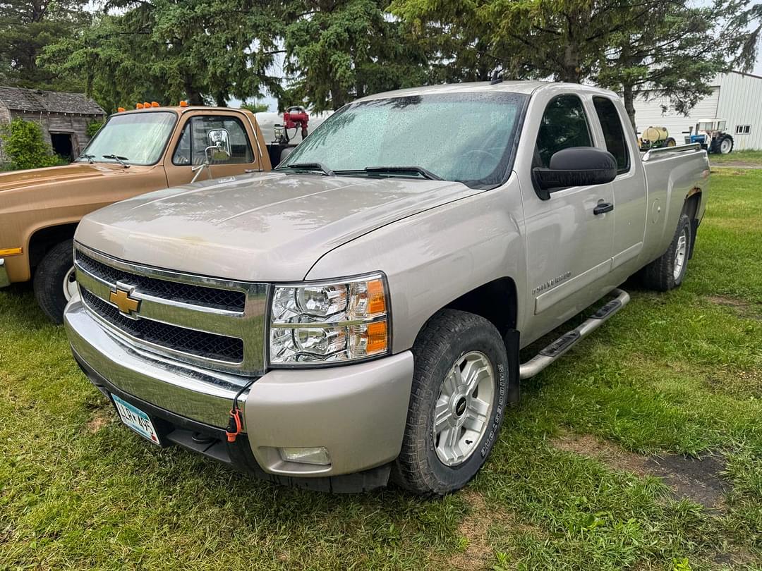 Image of Chevrolet 1500 Primary image