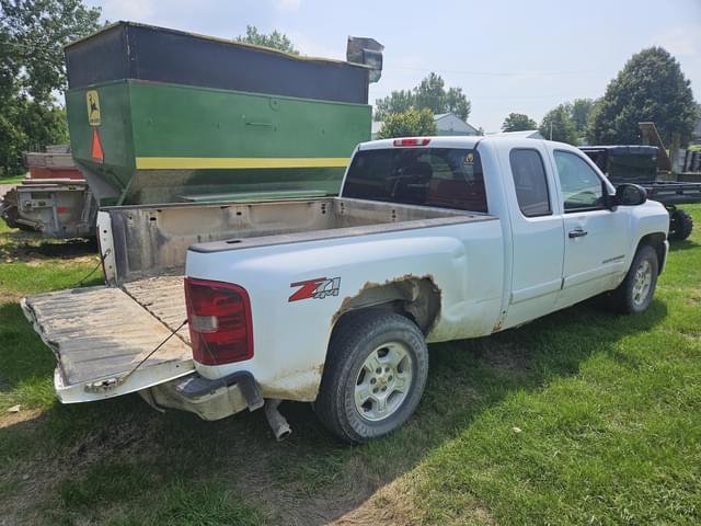 Image of Chevrolet 1500 equipment image 1