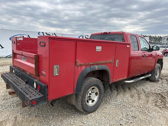 Image of Chevrolet 2500 equipment image 4