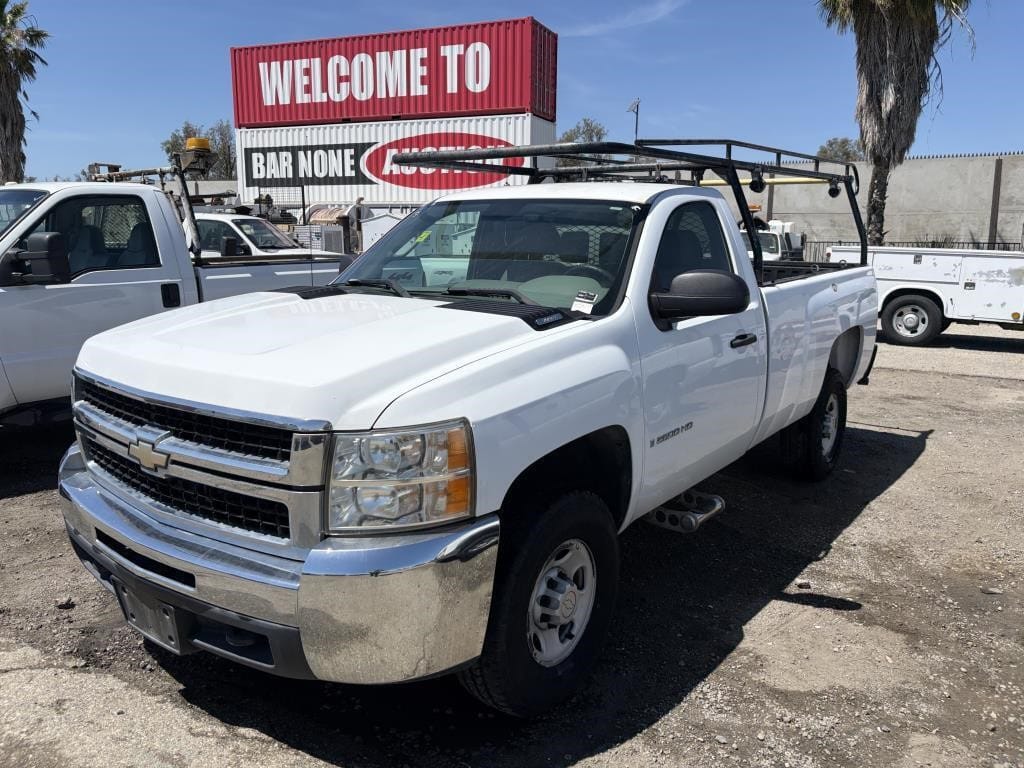 2008 Chevrolet 2500HD Equipment Image0