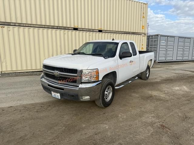 Image of Chevrolet 2500 equipment image 1