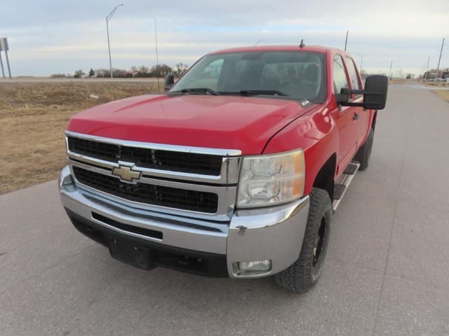 Image of Chevrolet 2500HD equipment image 1