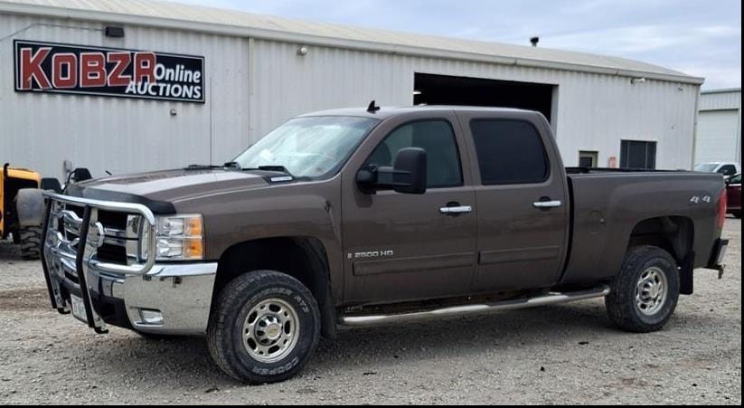 2008 Chevrolet 2500HD Equipment Image0